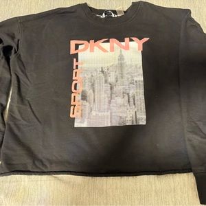 DKNY Women’s City Graffiti Logo Basic Graphic long sleeve shirt great condition